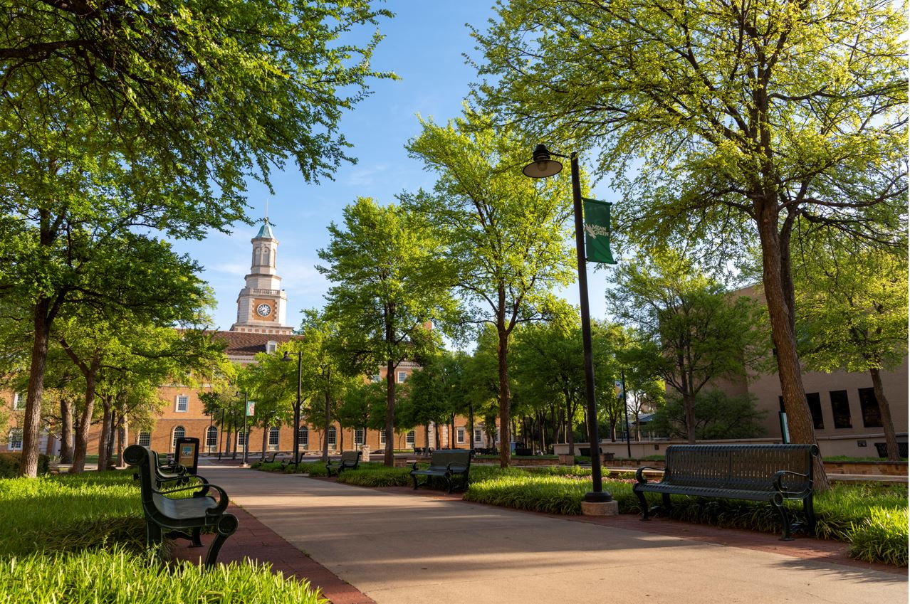 Anti-trans Texas House candidate Jeff Younger shouted down by University of North Texas students - Vimarsana News