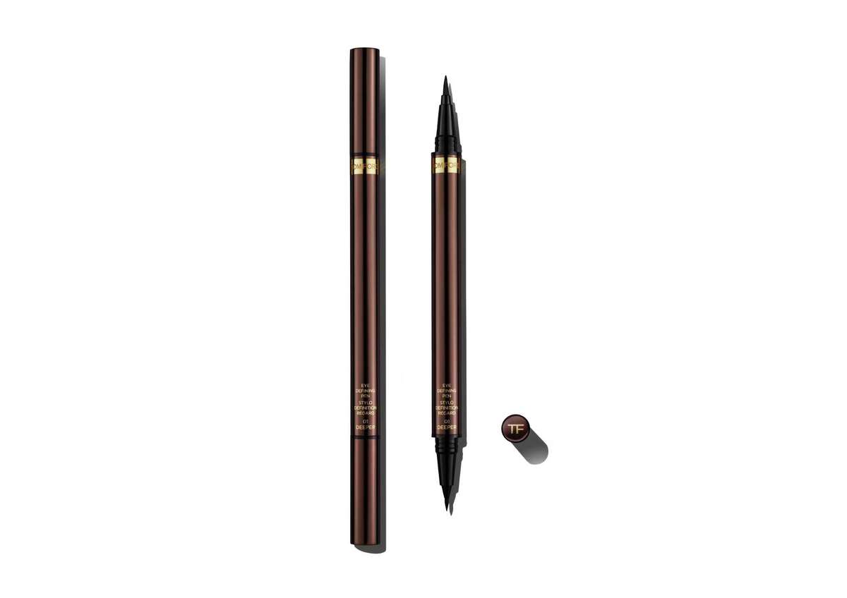 Tom Ford Eye Defining Pen allows for precision application and classic black lining.