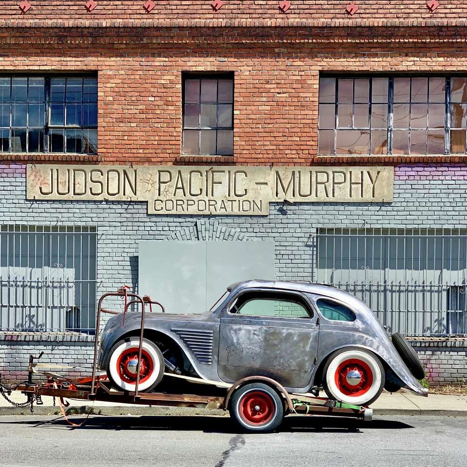 Photographer Captures Beauty Of Sf Victorians