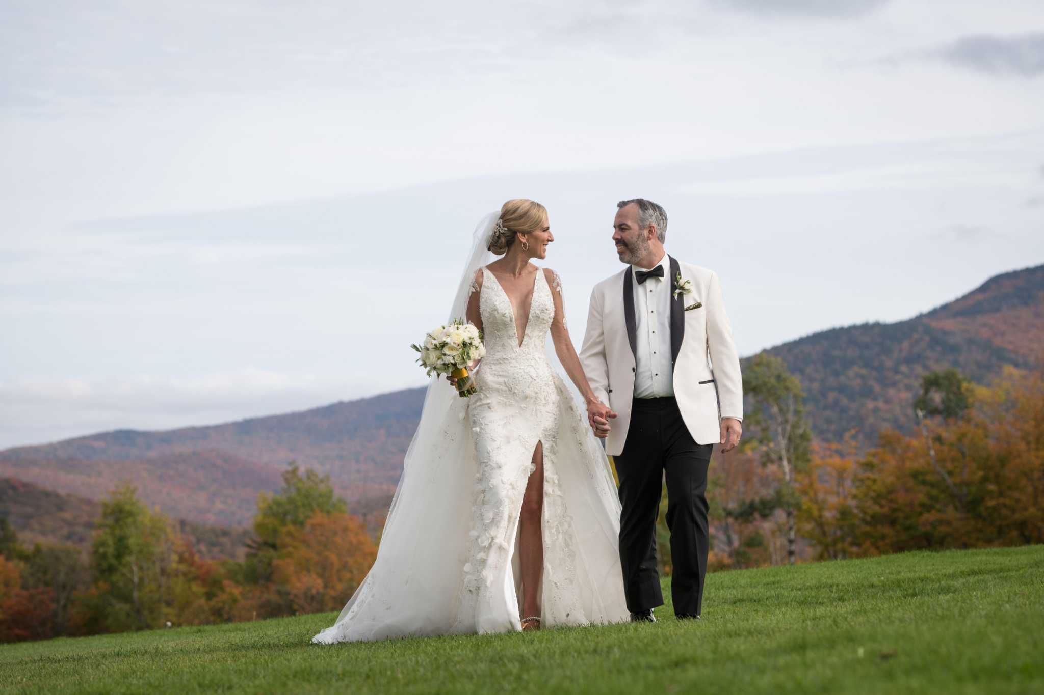 Westport couple finds unique way to honor late fathers at wedding - Vimarsana News