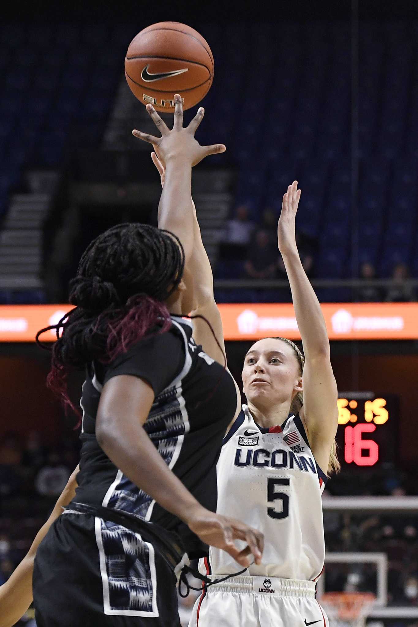 Paige Bueckers Leads UConn Women’s Basketball Over Georgetown In Big ...