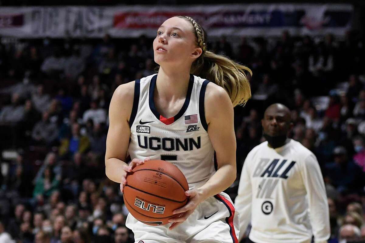 Connecticut's Paige Bueckers in the first half of an NCAA college basketball game in the Big East tournament quarterfinals at Mohegan Sun Arena, Saturday, March 5, 2022, in Uncasville, Conn. (AP Photo/Jessica Hill)