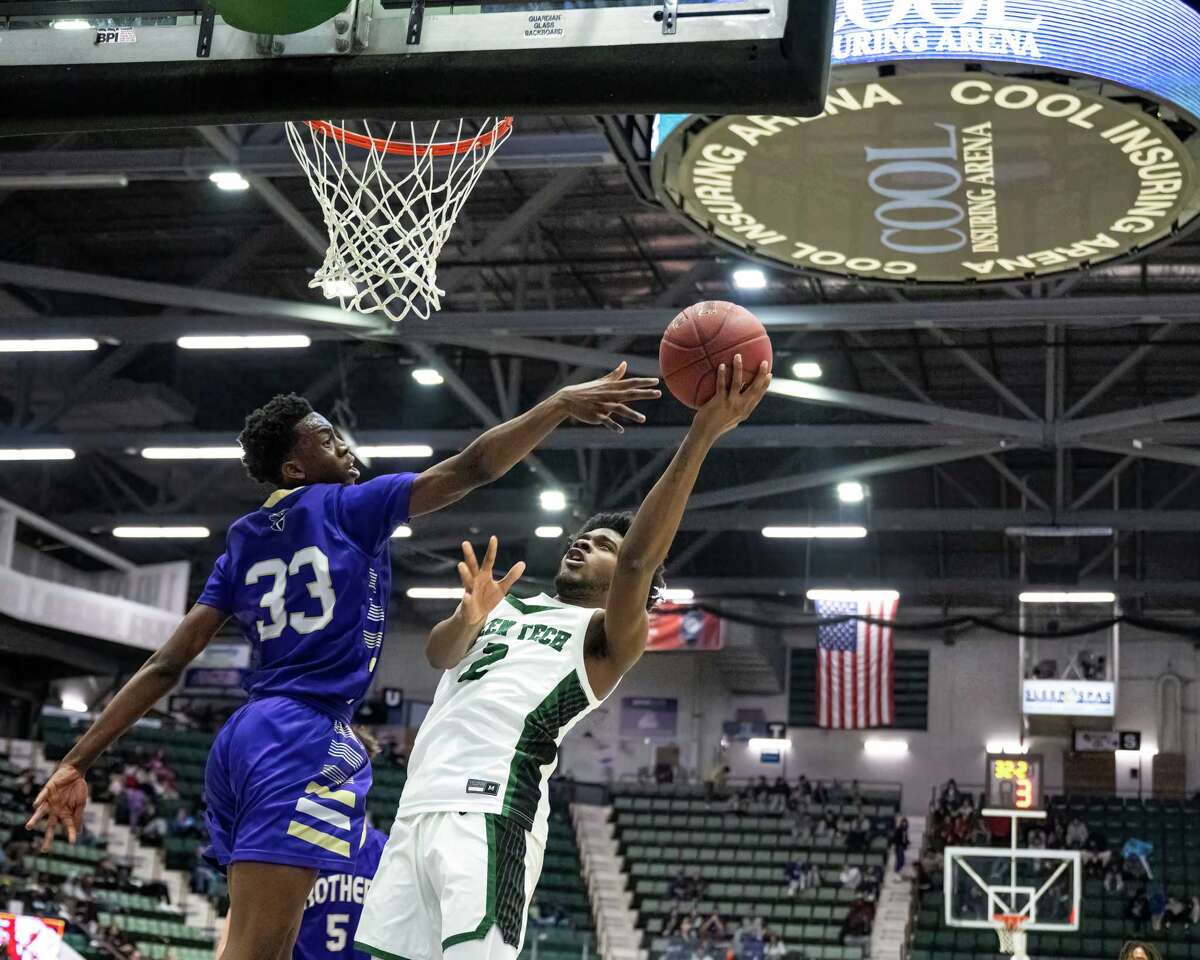 Green Tech boys' basketball rolls to Class AA title over CBA