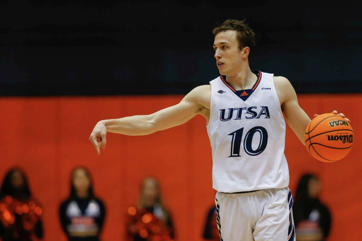 UTSA guard Erik Czumbel (10) signals to his team during the second half against the Rice Owls at the Convocation Center, Saturday, March 5, 2022 in San Antonio, Texas. The Roadrunners defeated the Owls 82-71.