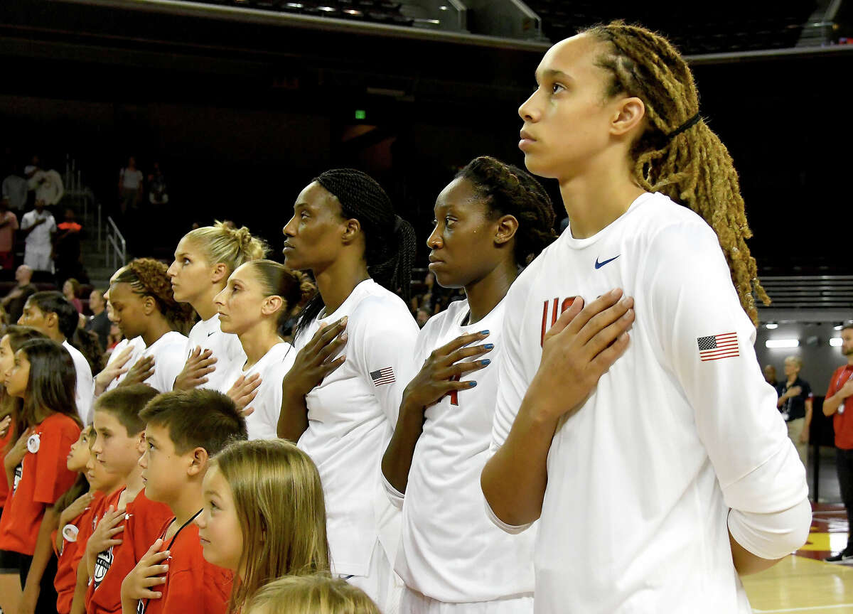 LOS ANGELES, CA - JULY 25: Brittney Griner #15 of USA Basketball Women's National and the team line up for the National Anthem before the game at Galen Center on July 25, 2016 in Los Angeles, California. (Photo by Jayne Kamin-Oncea/Getty Images)