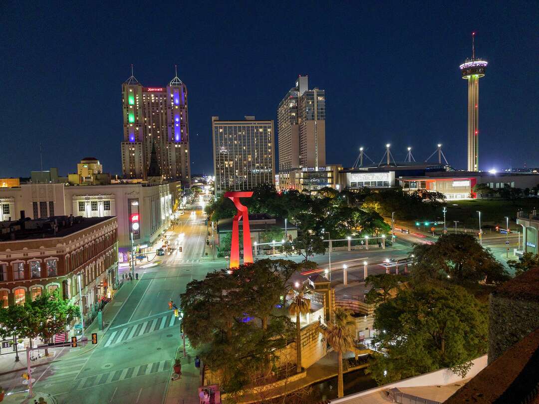 Here's why so many people are moving to San Antonio