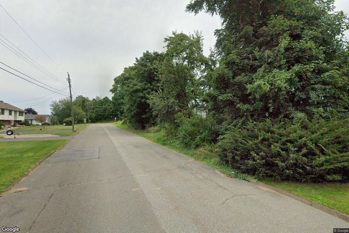 Threebedroom home sells for 335,000 in Rocky Hill