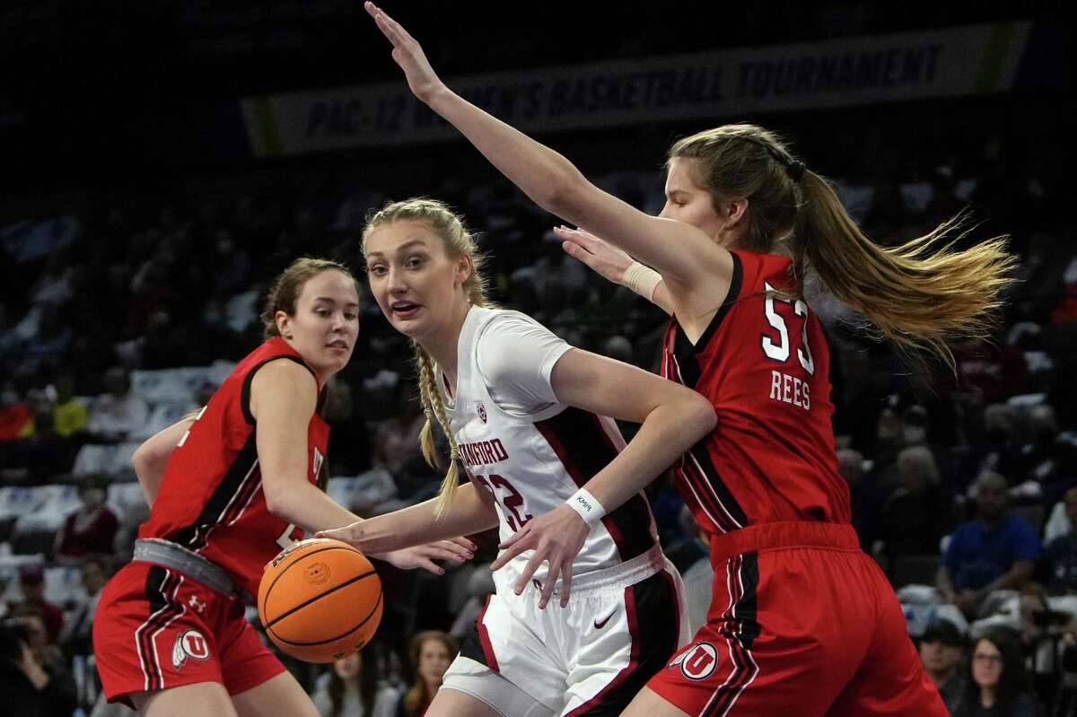 LAS VEGAS, NEVADA - MARCH 06: Cameron Brink #22 of the Stanford Cardinal drives against Kelsey Rees #53 of the Utah Utesduring the championship game of the Pac-12 Conference women's basketball tournament at Michelob ULTRA Arena on March 06, 2022 in Las Vegas, Nevada. (Photo by Joe Buglewicz/Getty Images)