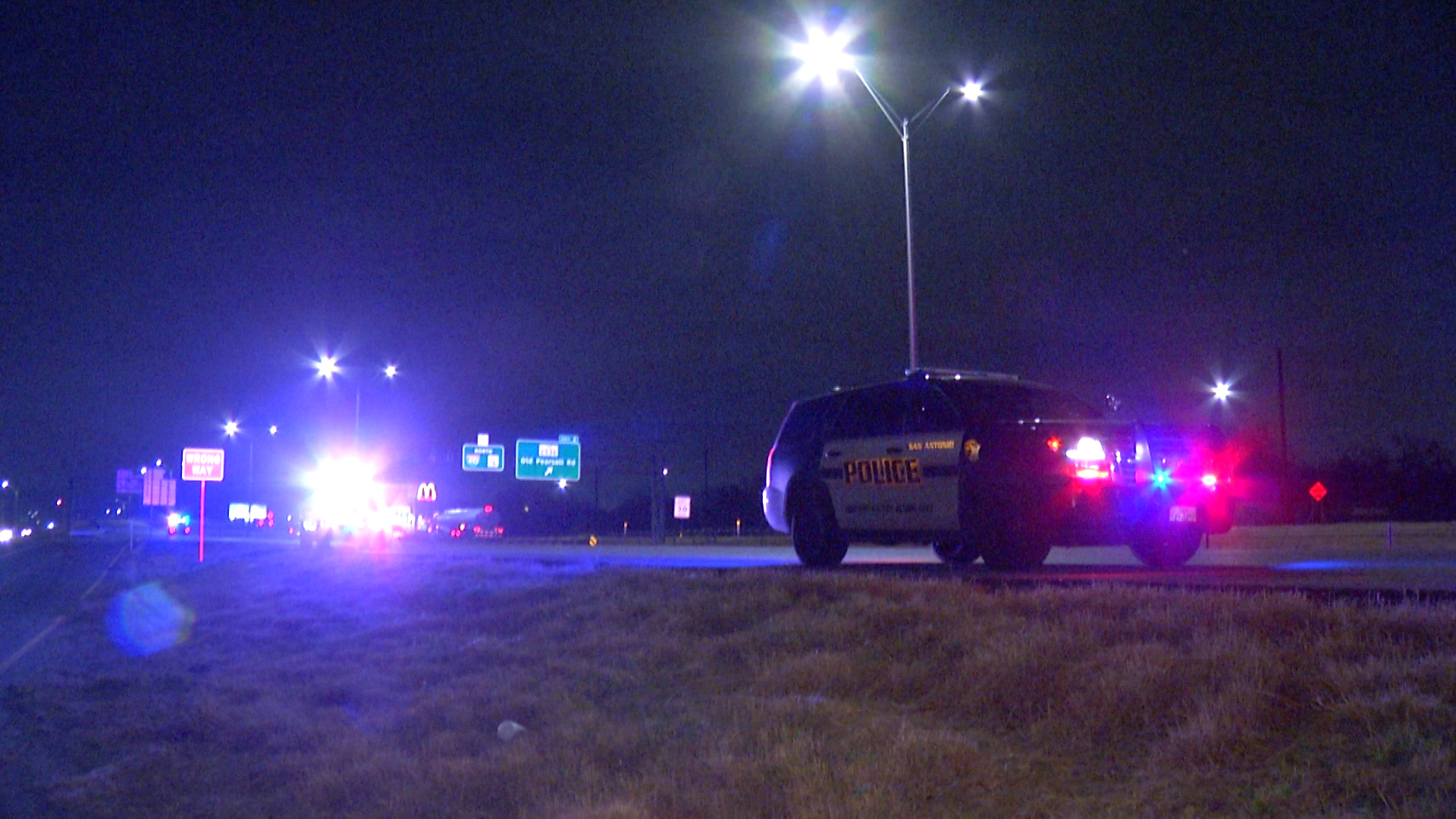 Man dies after crashing into parked 18-wheeler on South Side highway - Vimarsana News