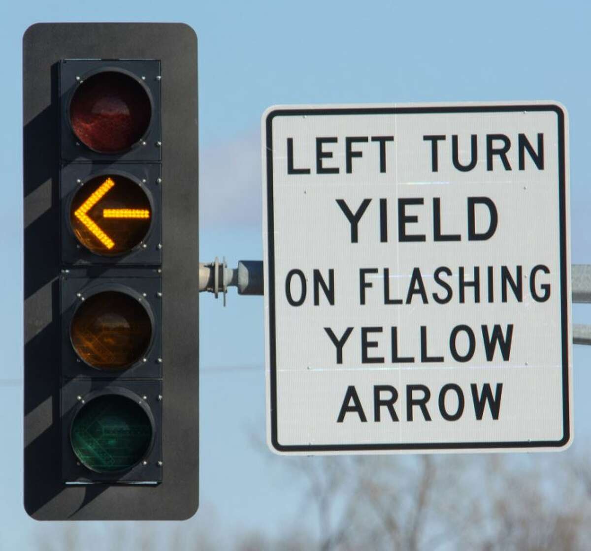 flashing green traffic light