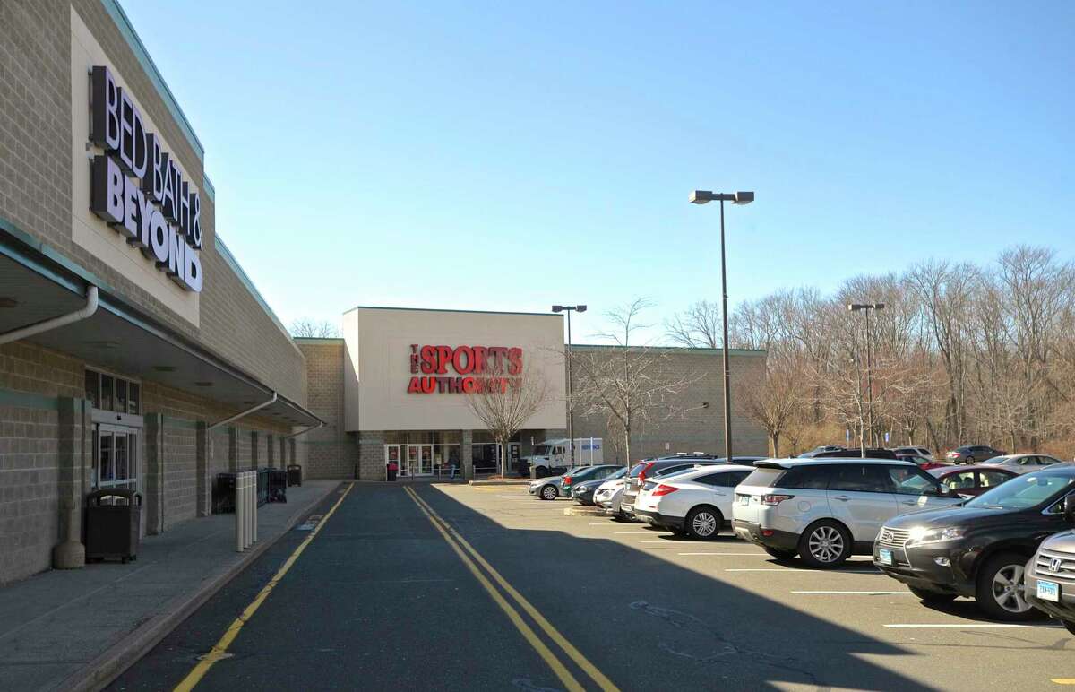 Plans for InfinityNissan dealer near Danbury airport latest sign that highend auto niche is