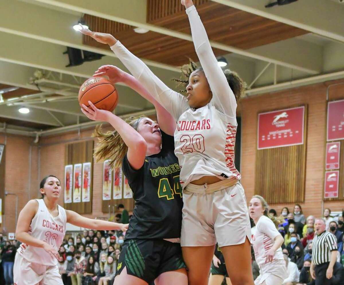 Jaime Kent, right, and her Carondelet-Concord teammates take on Mitty on Tuesday for the NorCal Open Division title.