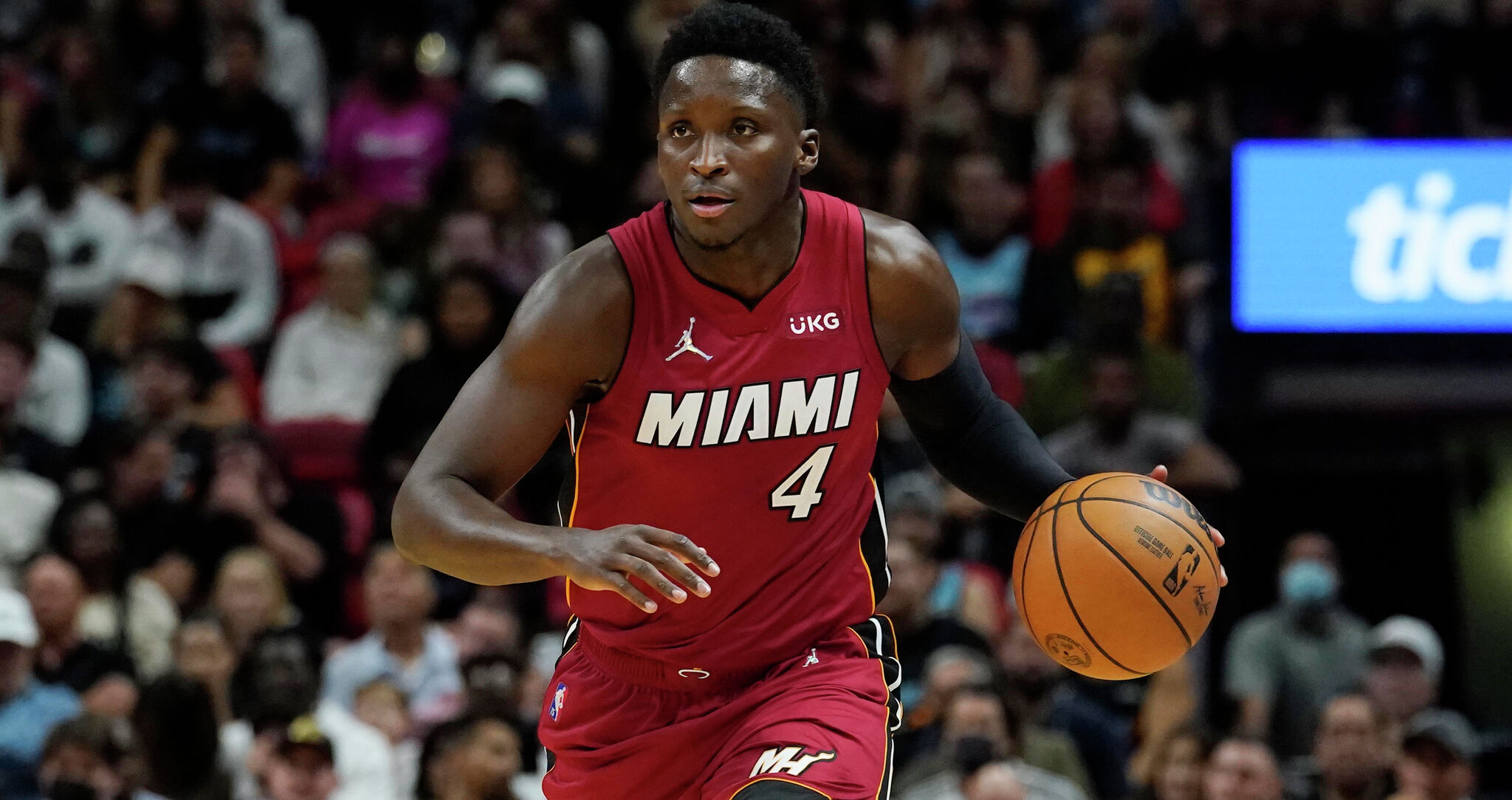 Former Rocket Victor Oladipo debuts for Heat