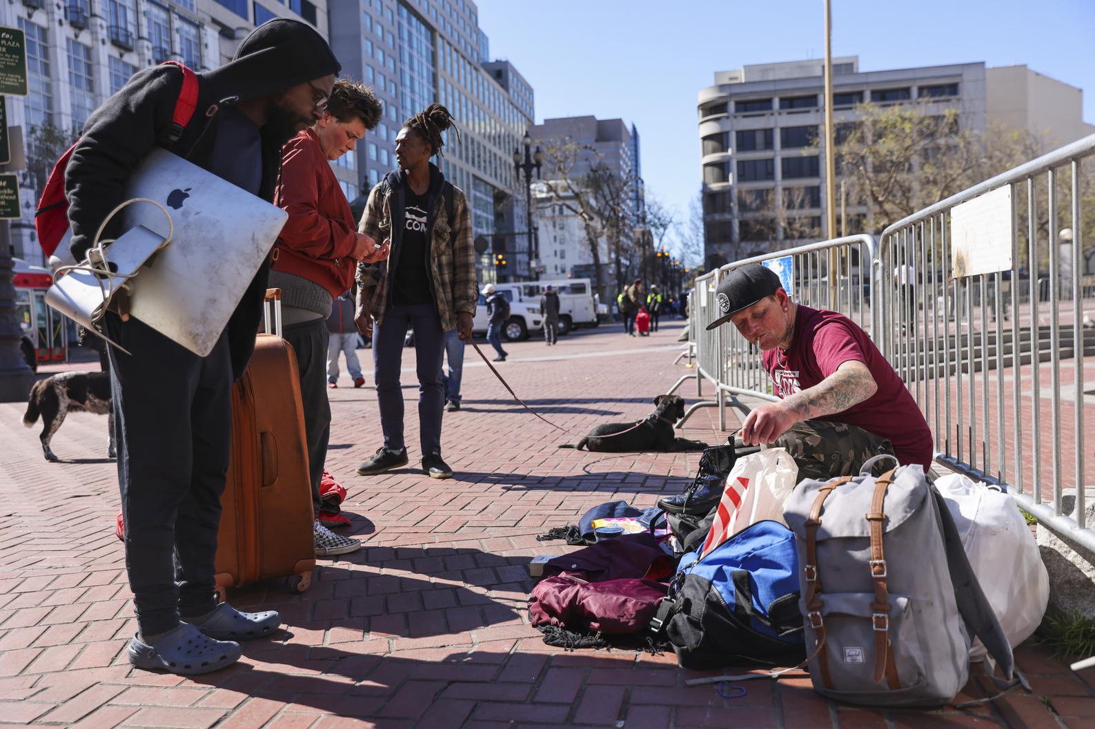 San francisco signs stolen goods