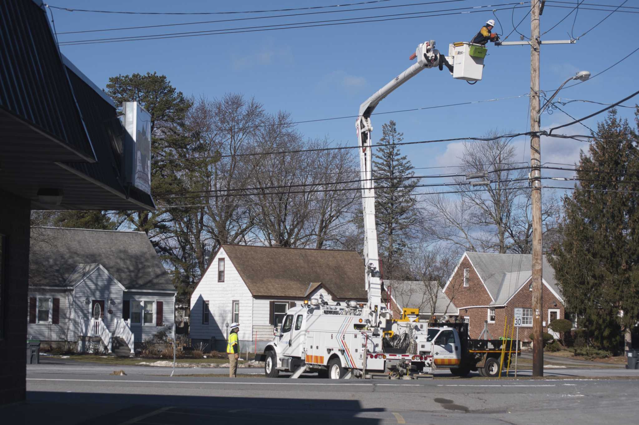 Severe wind gusts cause power outages across upstate New York