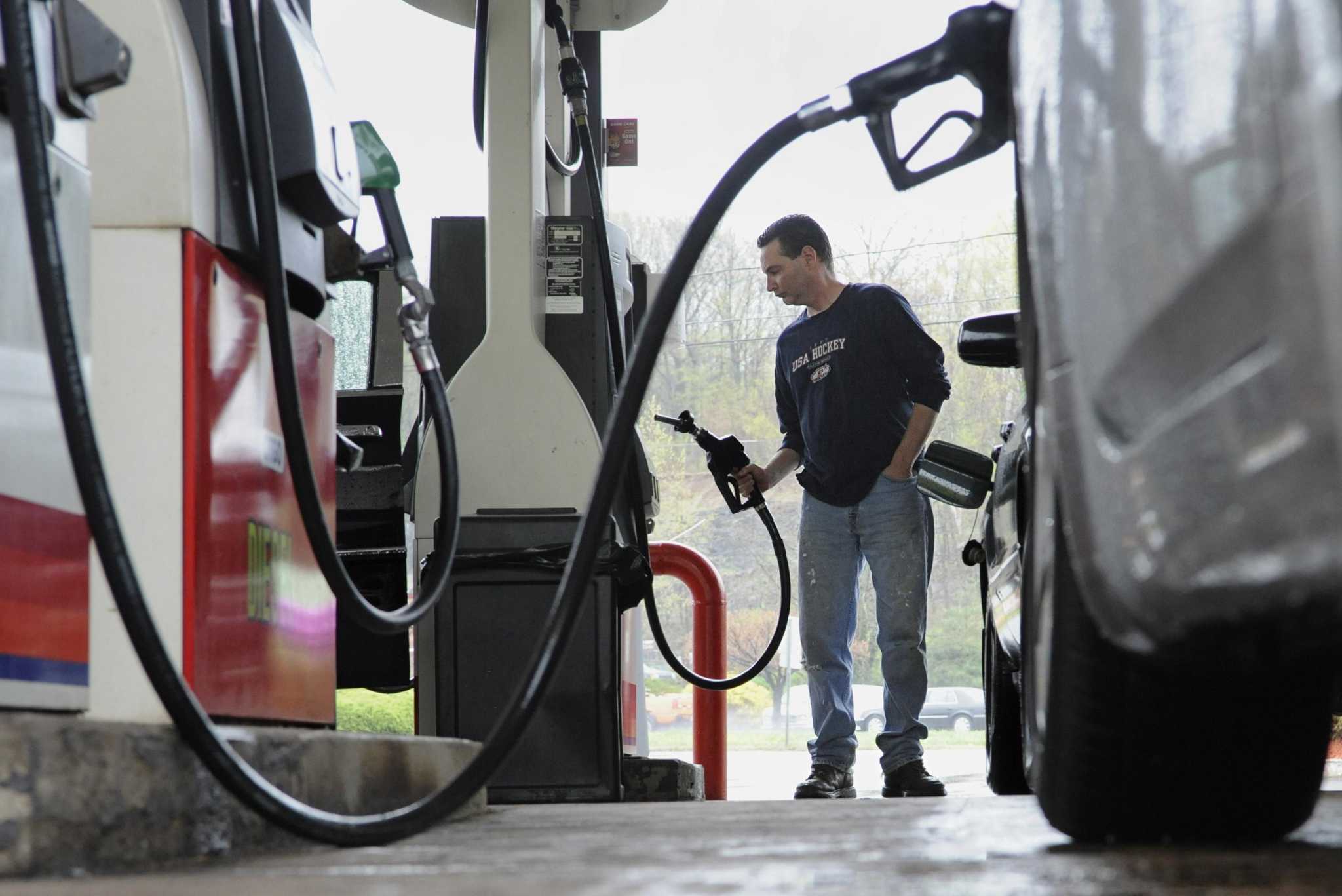 Trying to find cheap gas in Connecticut? Here's where to look - Vimarsana News