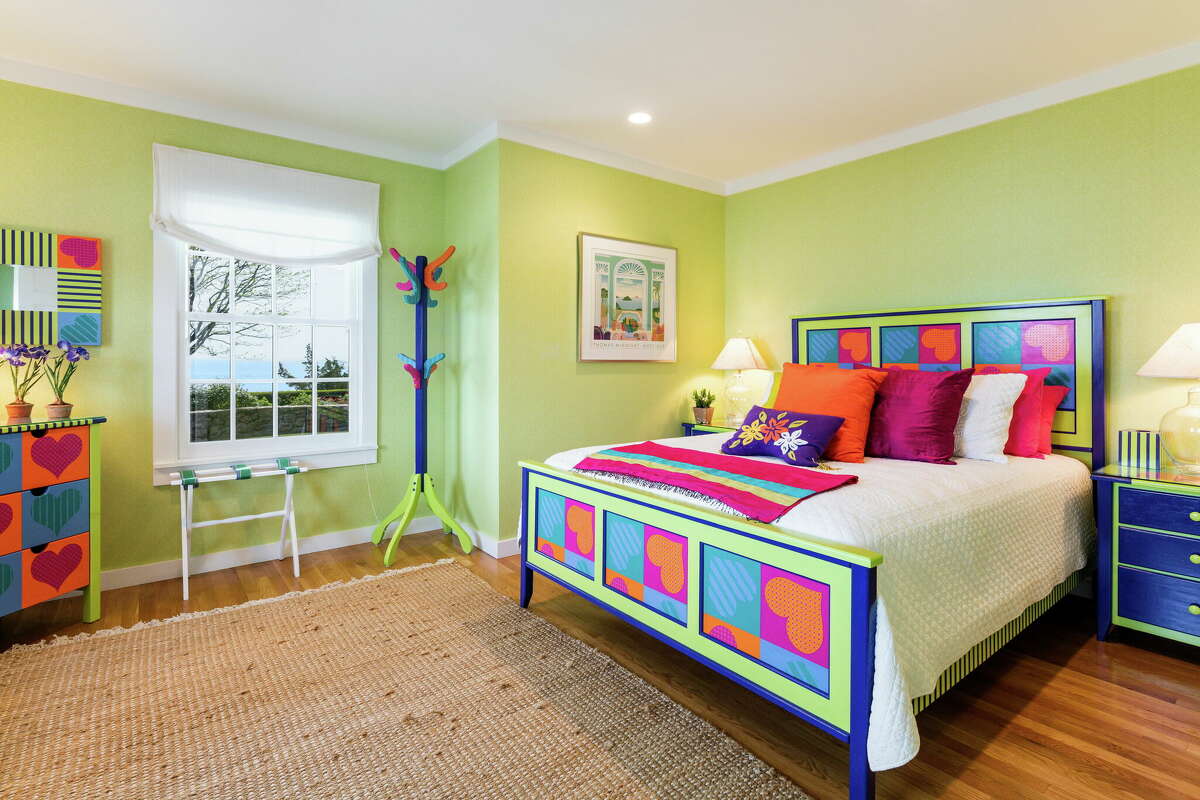 One of Branford’s Thimble Islands, Wheeler Island, sells for 3M