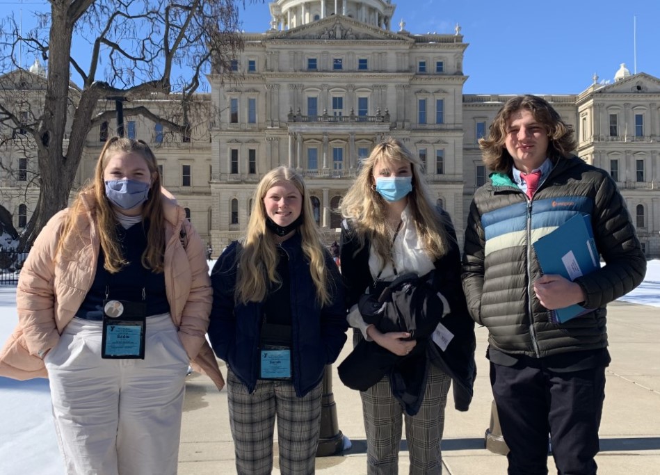 Manistee high schoolers learn to lead through model government program - Vimarsana News
