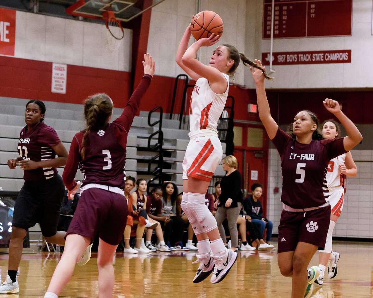 Memorial junior Riley McCloskey was named the District 17-6A co-Offensive MVP for the 2021-2022 season