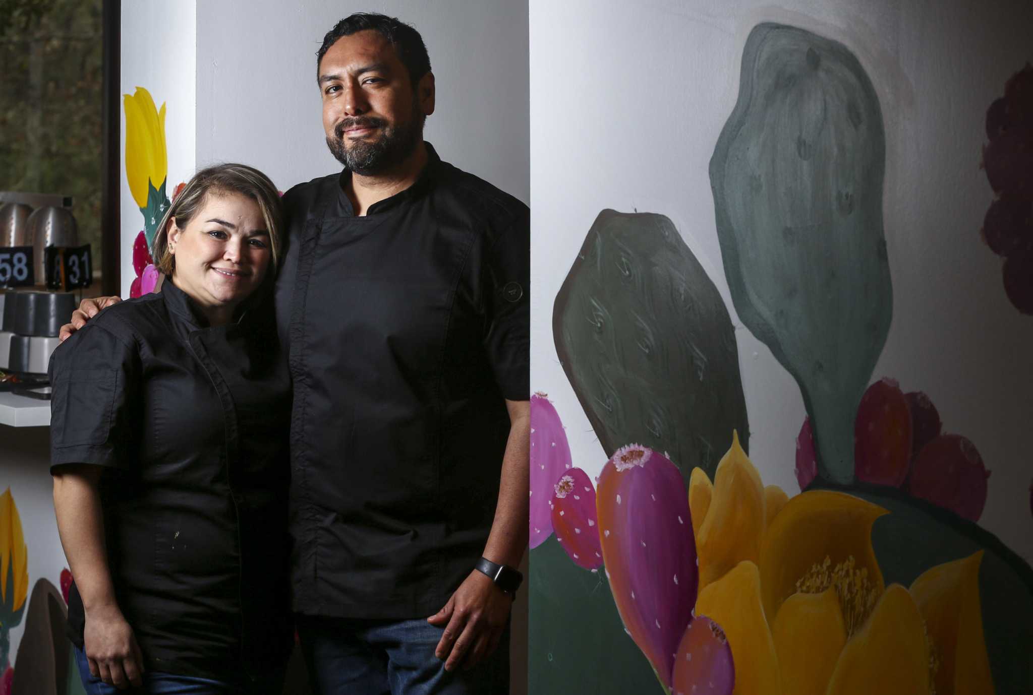 A local couple makes the leap from food truck to brick and mortar with Naco 210 at Los Patios - Vimarsana News