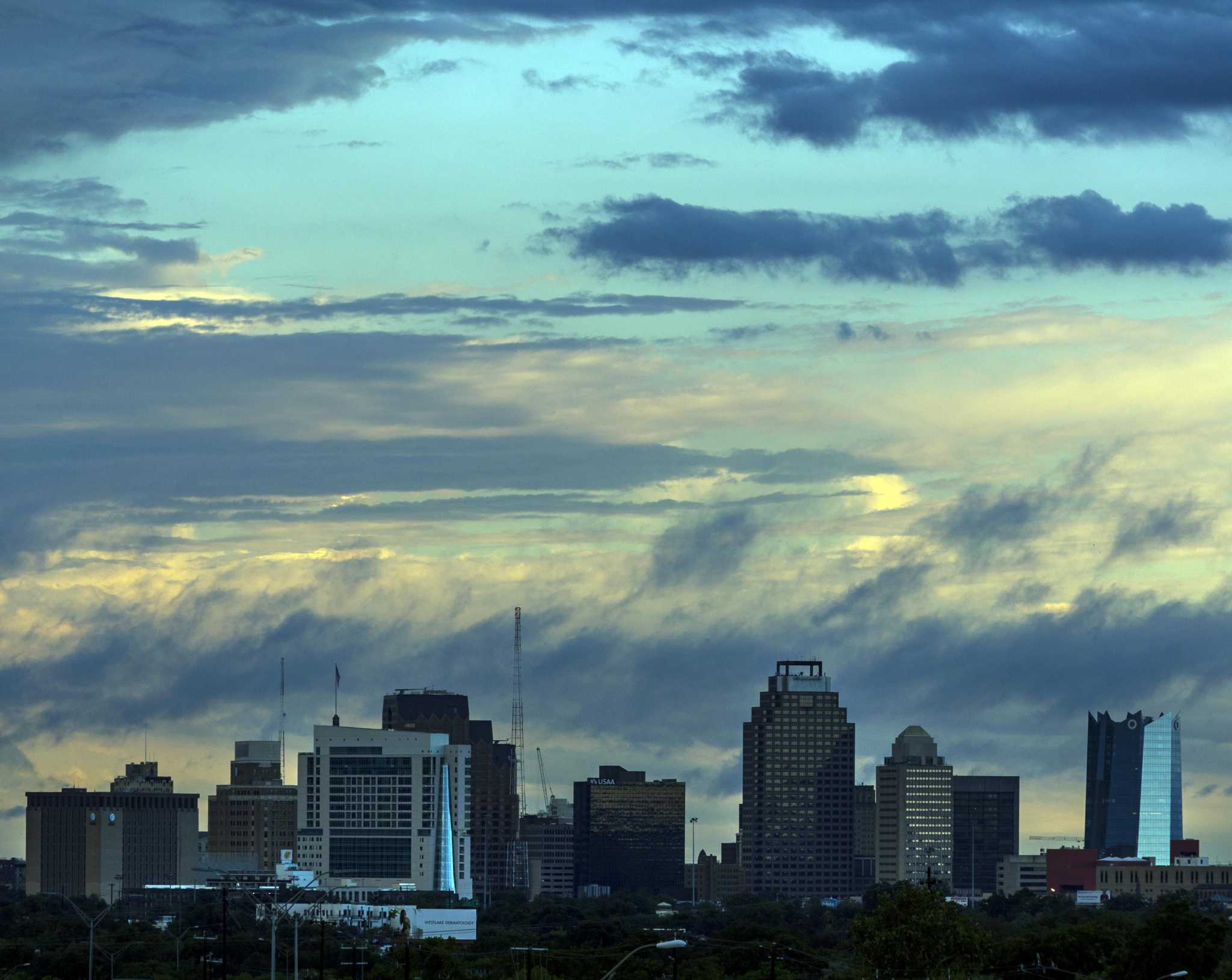 Cold front brings nearfreezing temperatures, chance for rain to San