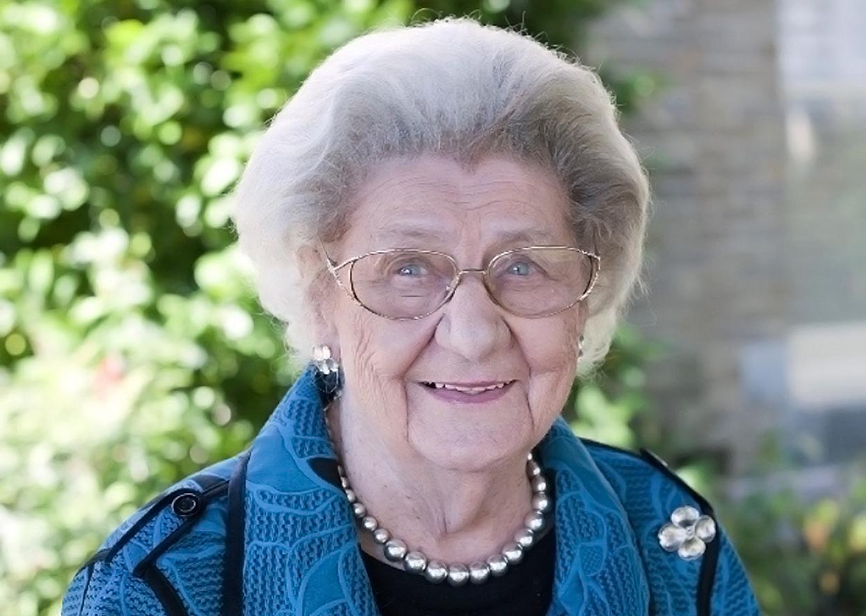 Doe Hollimon, 101, of San Antonio, was swept by waves of war that changed the United States - Vimarsana News