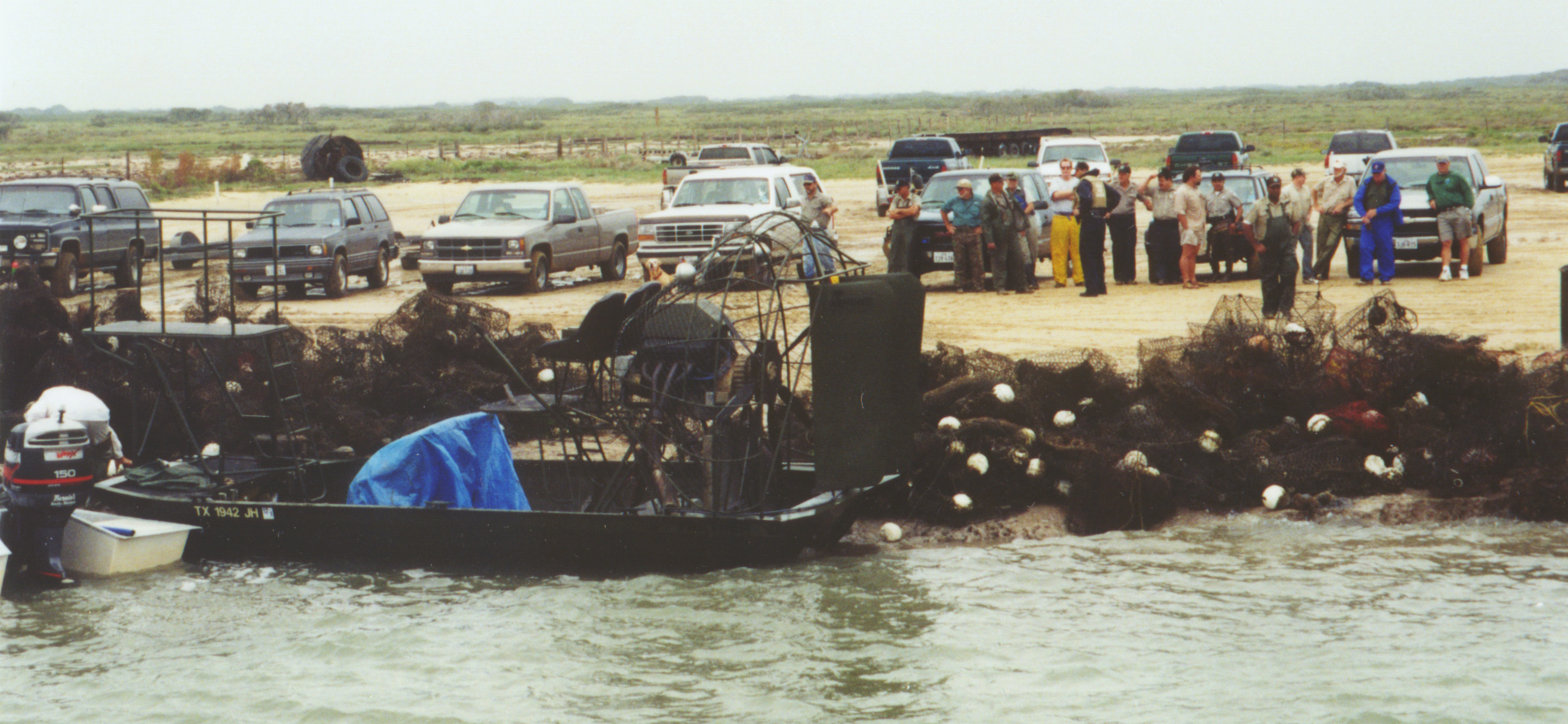 Texas Calls on Volunteers for Coastal Cleanup: Over 42,500 Crab Traps