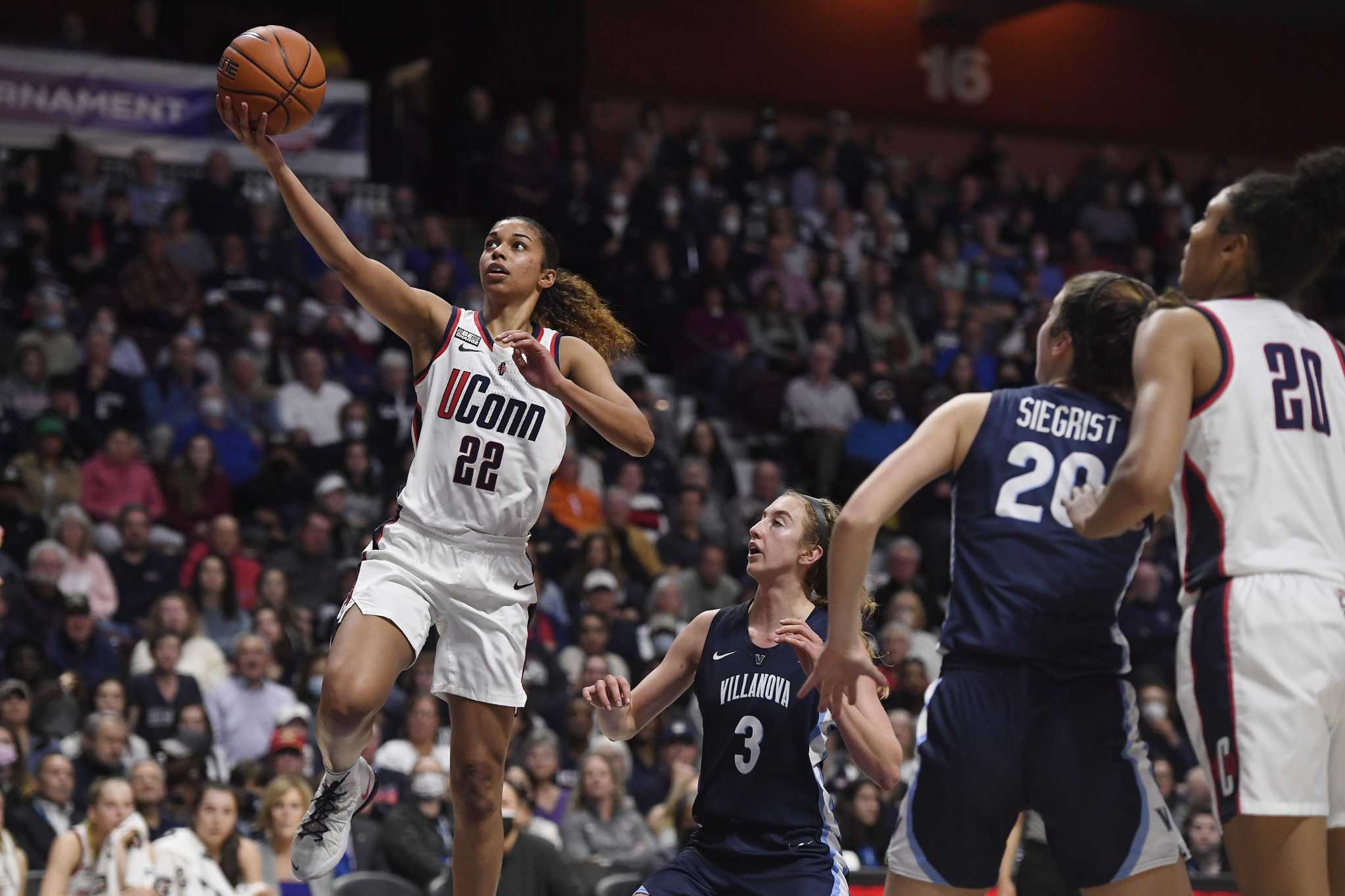 Why Evina Westbrook gave up potentially being a first-round WNBA draft pick  to return to the UConn women's basketball team – Hartford Courant