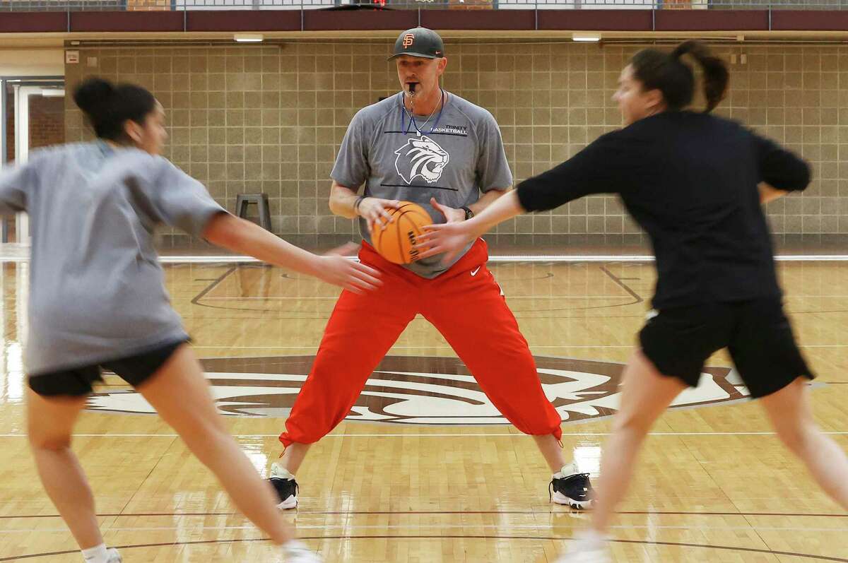 Coach Cameron Hill oversees his players as the Trinity women’s basketball team practices on Tuesday as the group prepares to compete in the Division III Women’s NCAA Tournament Sweet 16 on Friday.