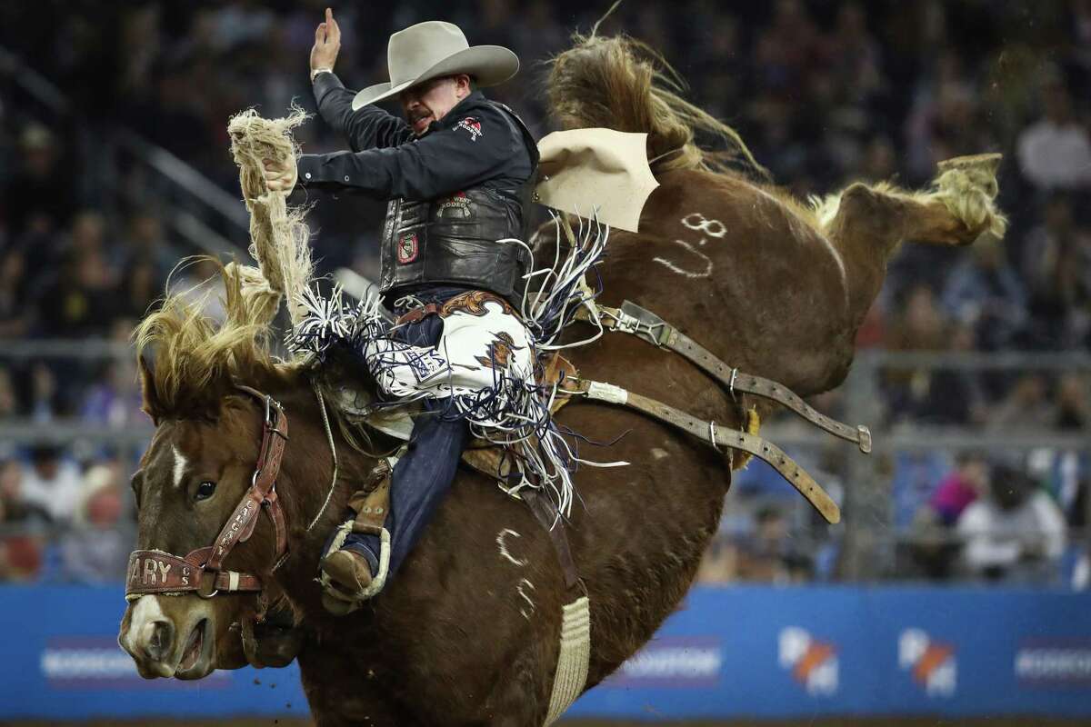 Photos: Wednesday's action at RodeoHouston