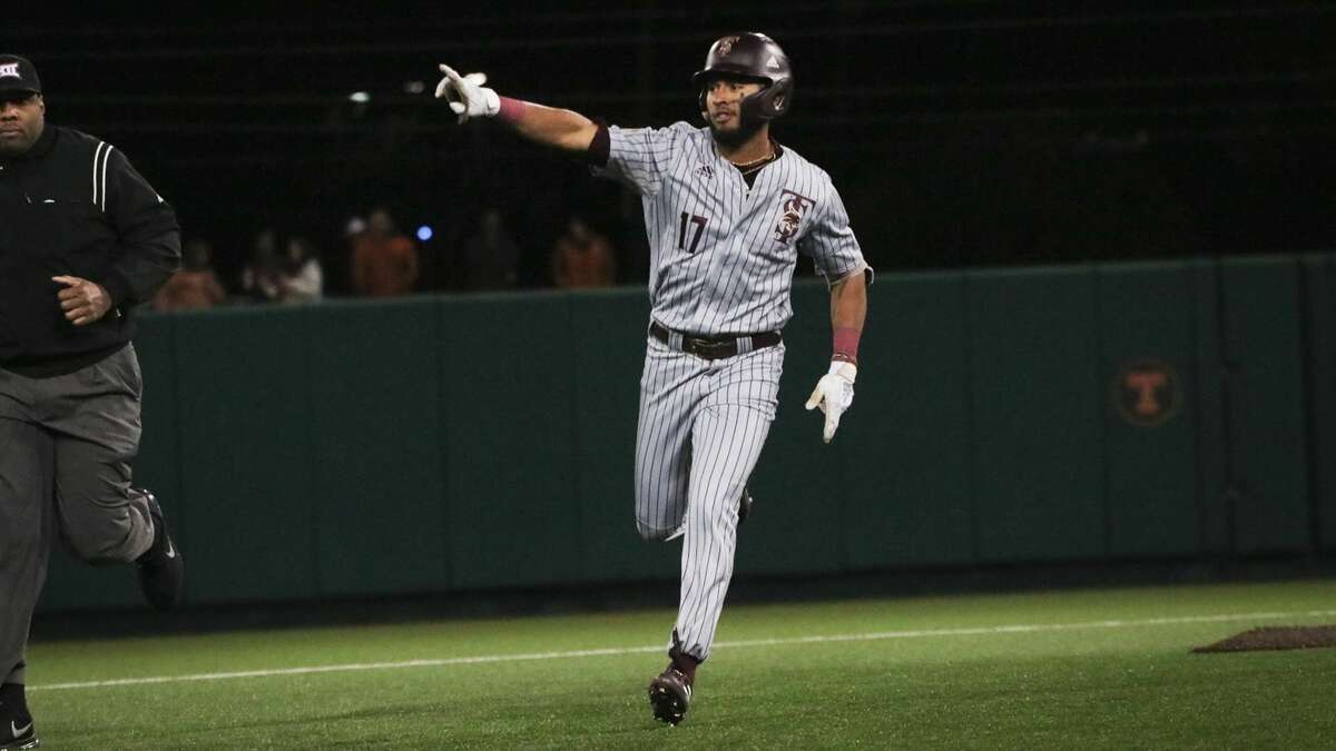 Isaiah Ortega Jones rounding the bases during Texas State's game against the University of Texas on March 9.