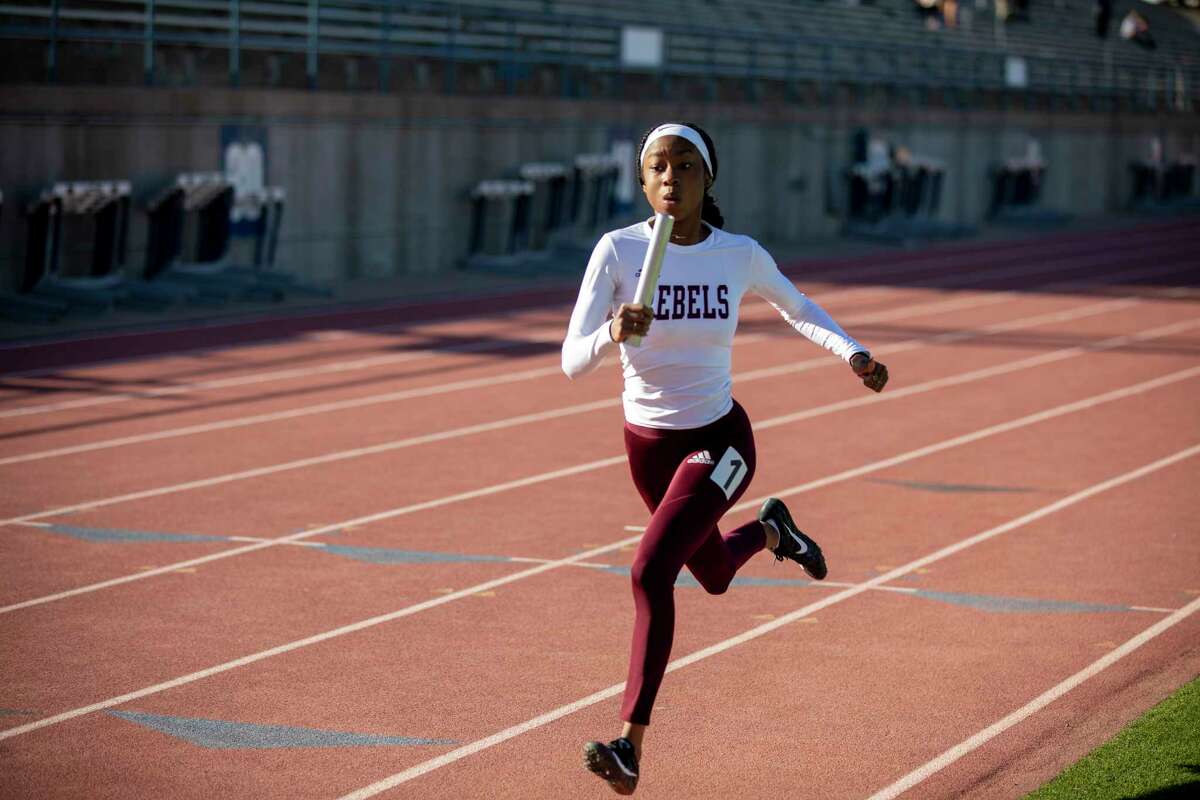 Legacy’s Kylah Washington competes in the 4x100 meter relay during the West Texas Relays on Thursday, March 10, 2022 at Ratliff Stadium. Jacy Lewis/Reporter-Telegram