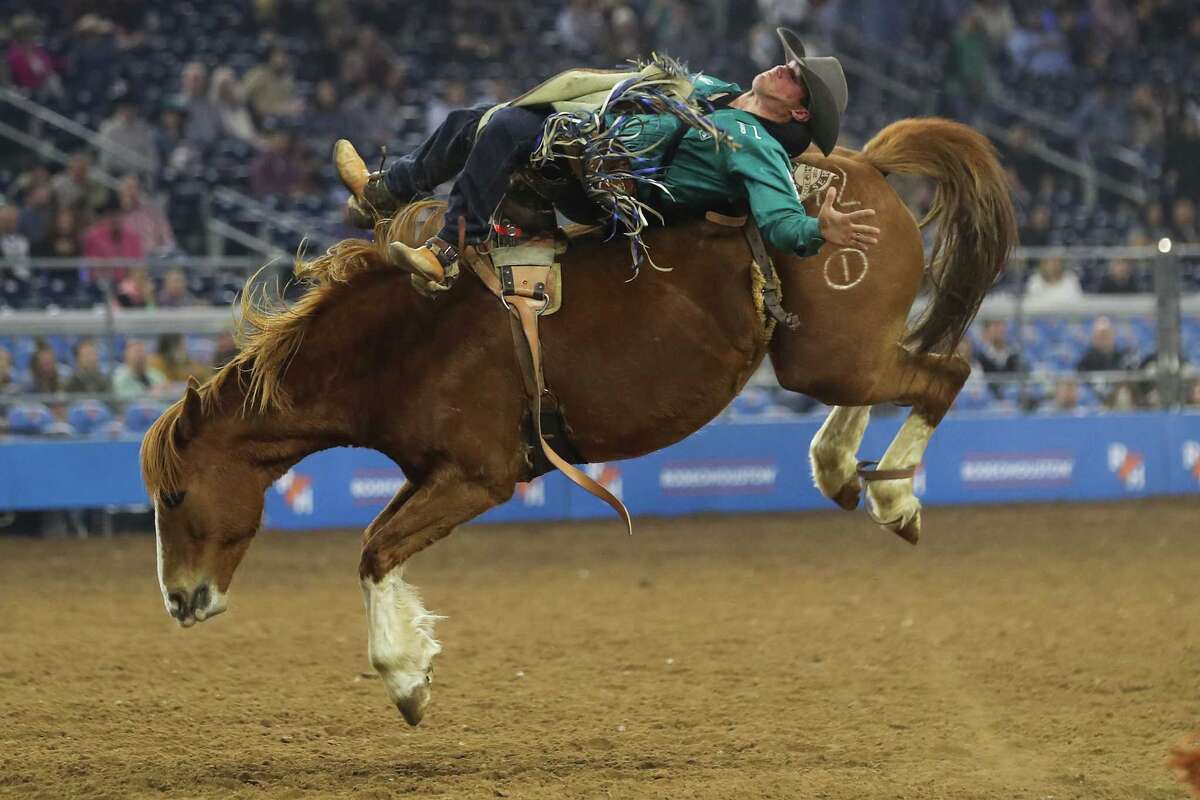 Photos: Thursday's action at RodeoHouston