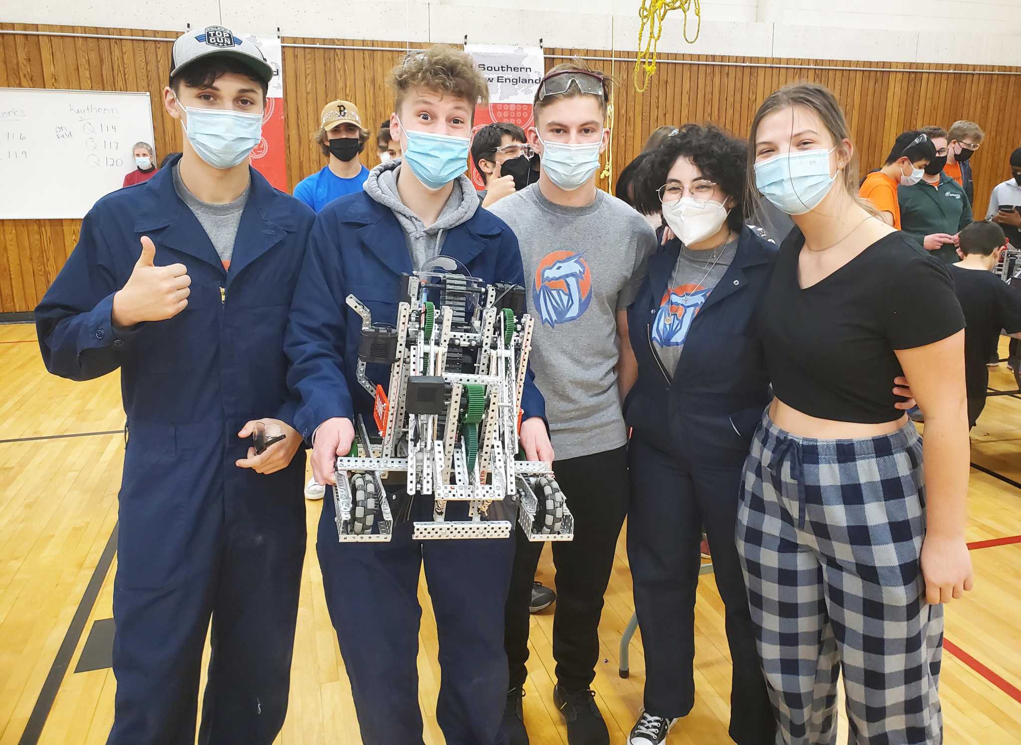 Middletown High School students to compete in VEX Robotics World Championship - Image