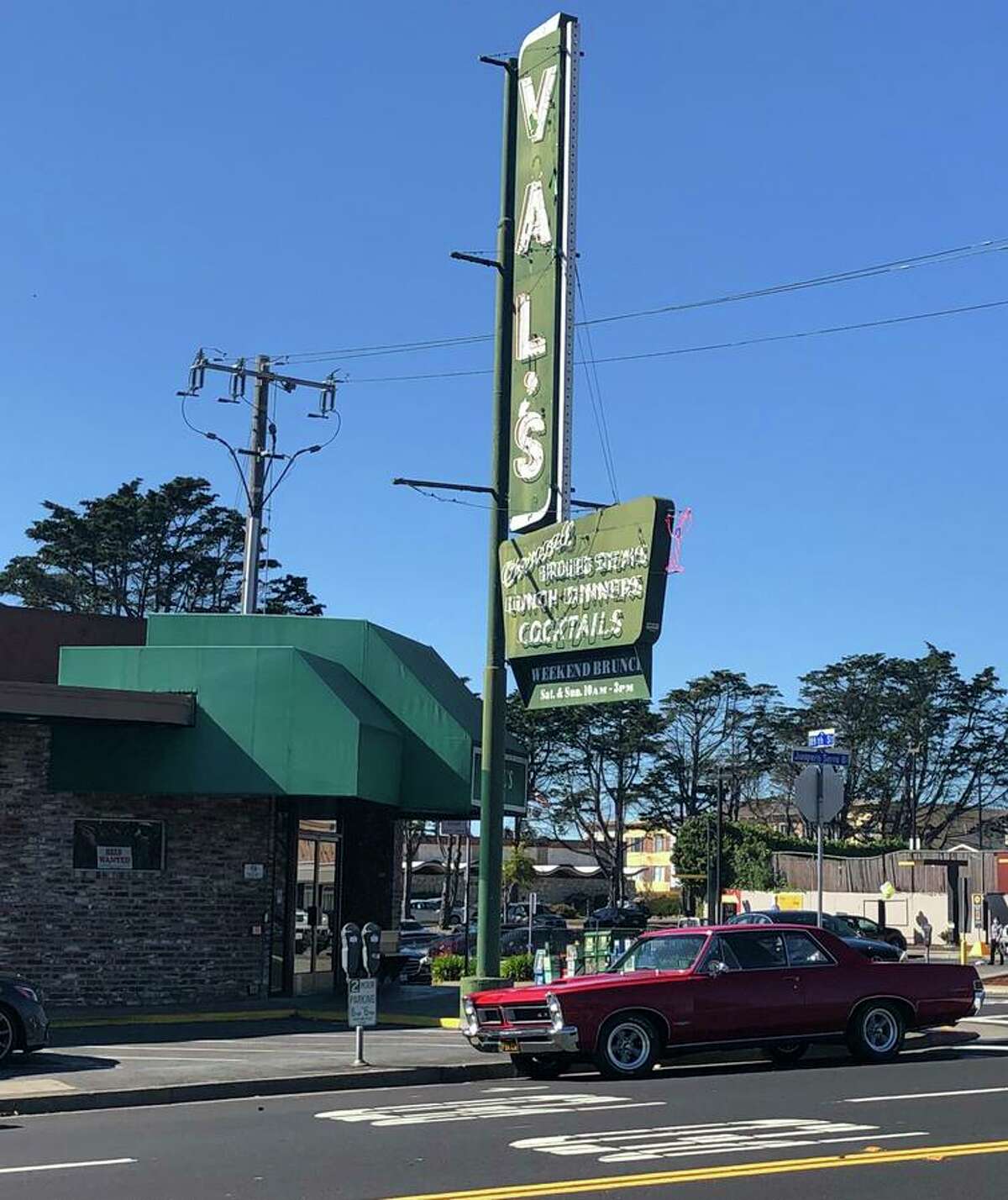 Val’s Restaurnat has been a Daly City fixture since the 1950s.