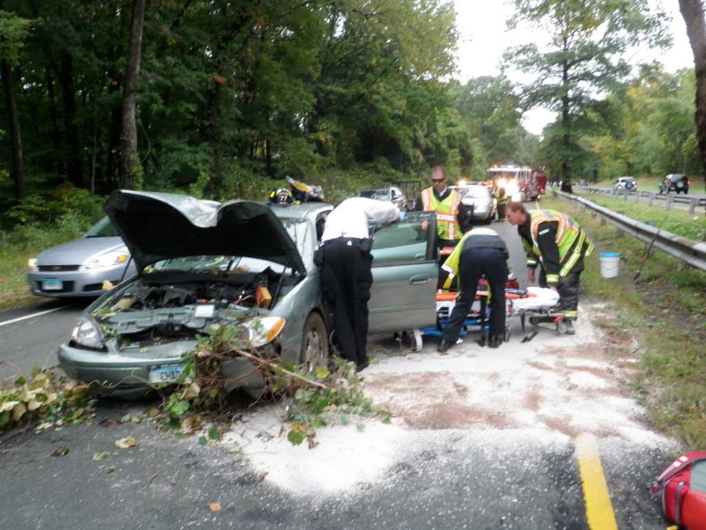 Twocar accident injures two on Merritt Parkway