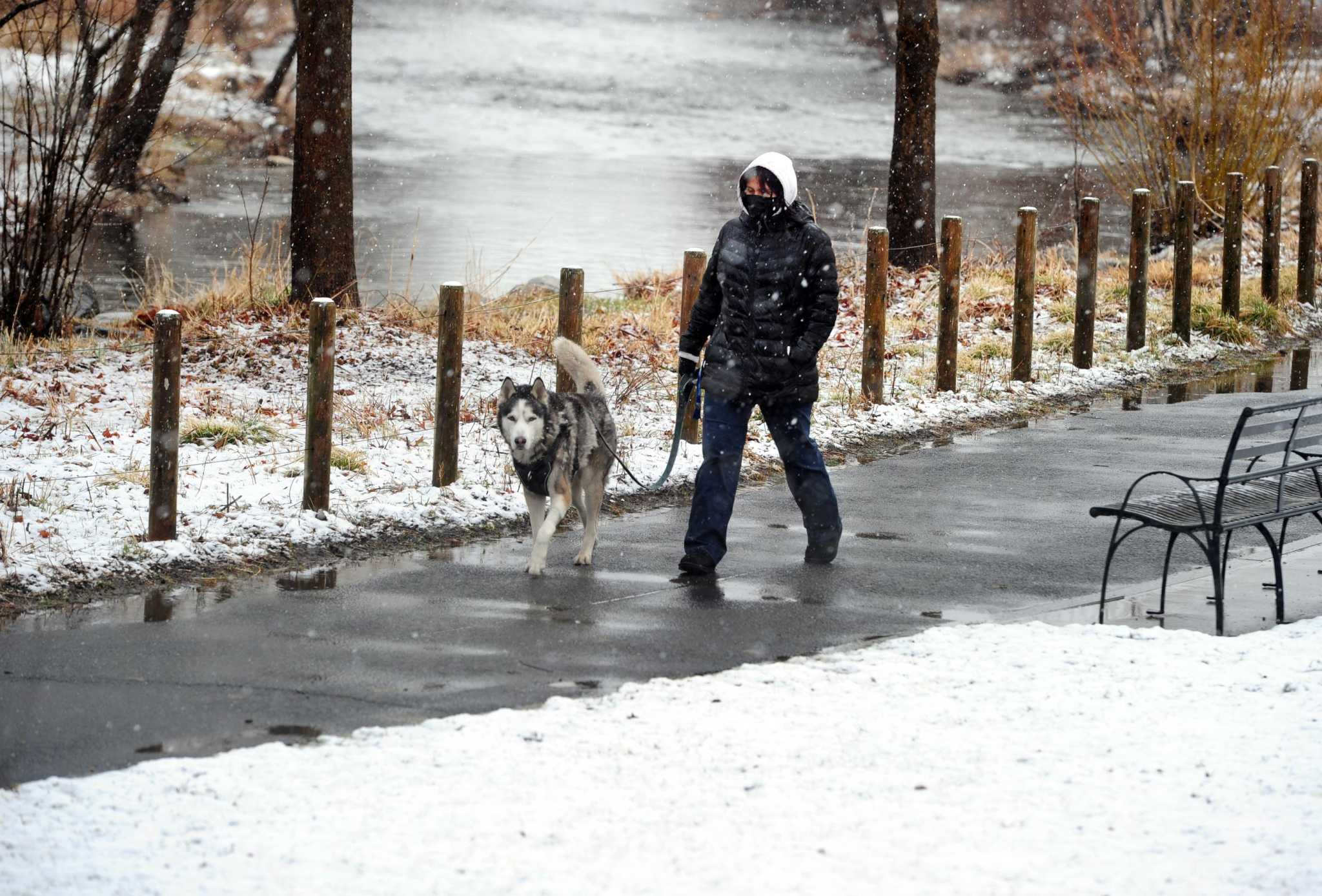 Live update: Crews work to resolve 1,100 outages Sunday - Vimarsana News