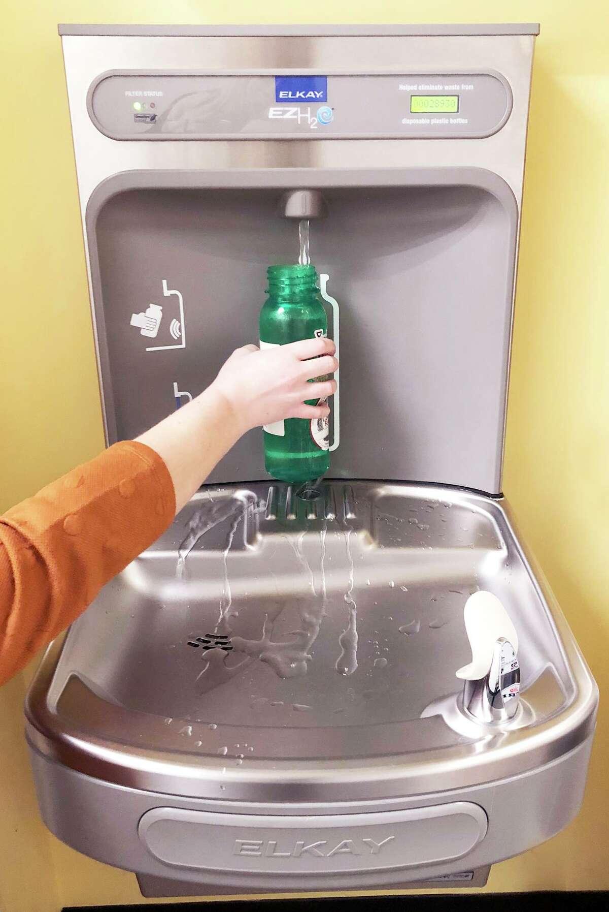 UISD’s Board of Education will weigh whether it wants to replace some water fountains across campus with water filling stations at its March 23 meeting.