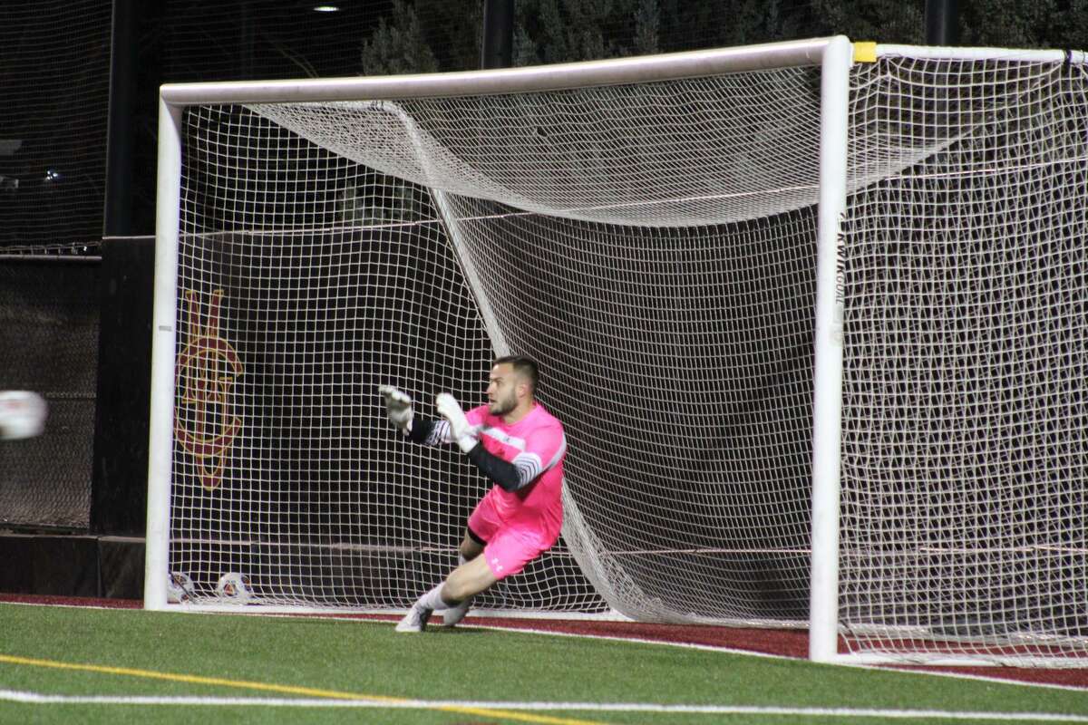The Laredo Heat announced the signing of goalkeeper Connor Durant on Friday.