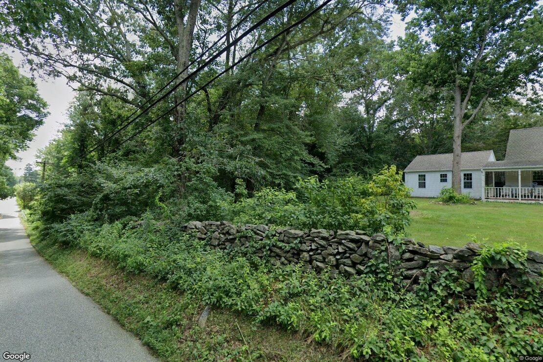 Duplex sells in Jewett City for 385,000