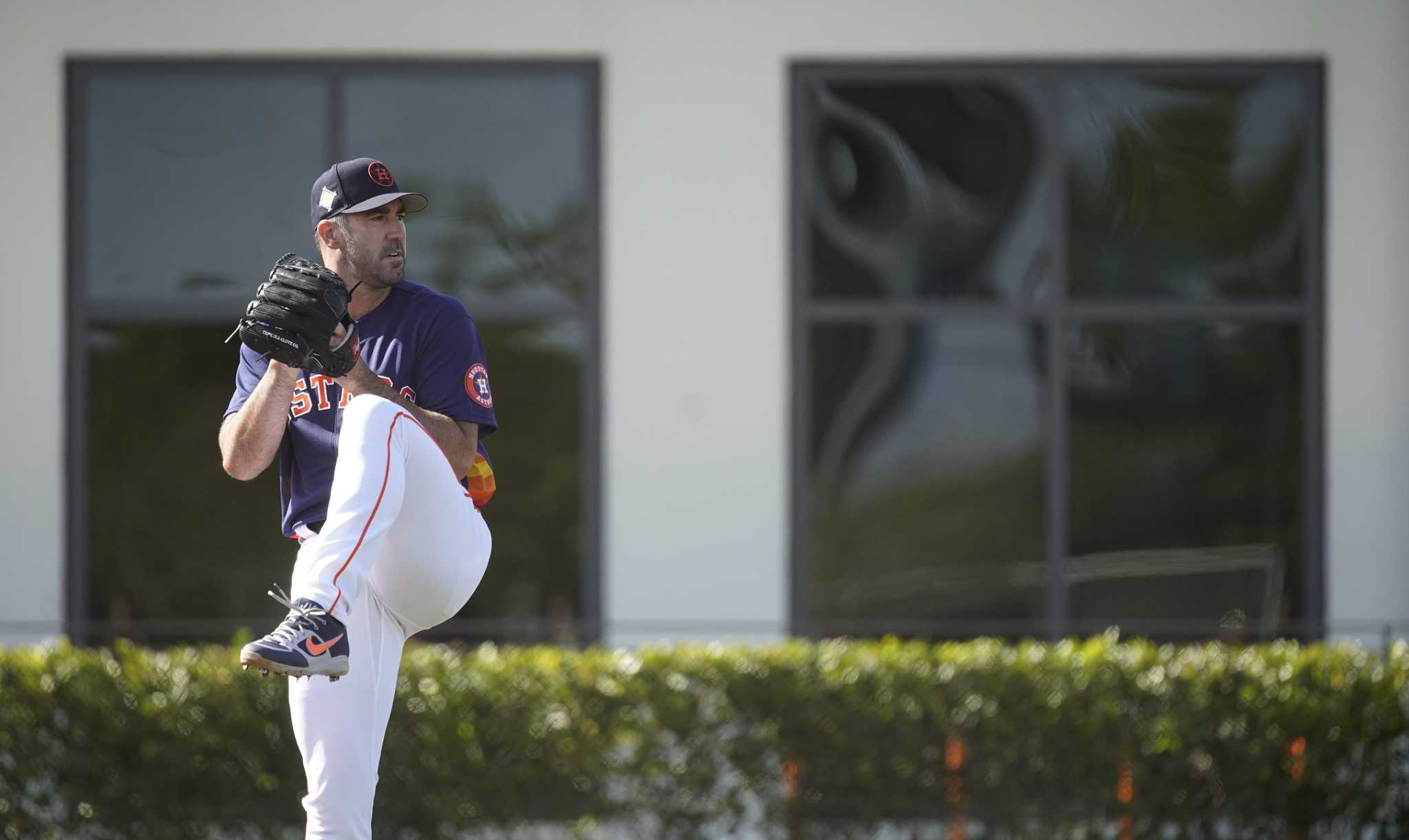 What Astros' pitching rotation looks like without injured Lance