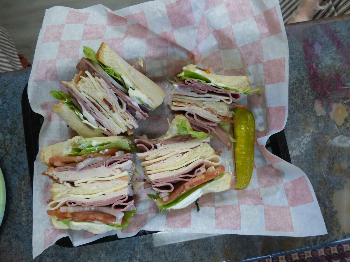 New restaurant caters to Manistee residents