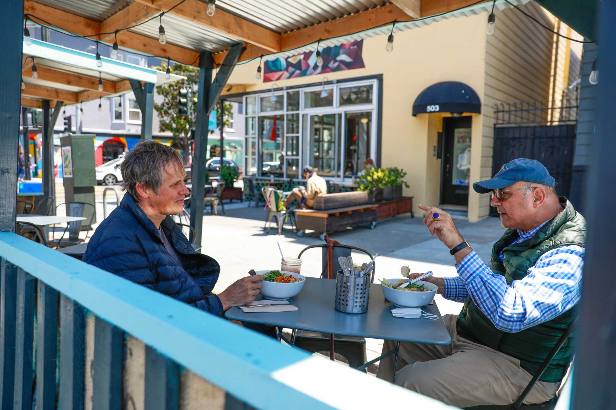 S.F. restaurants and bars get a break: Parklets won't be fined until 2023 - Vimarsana News