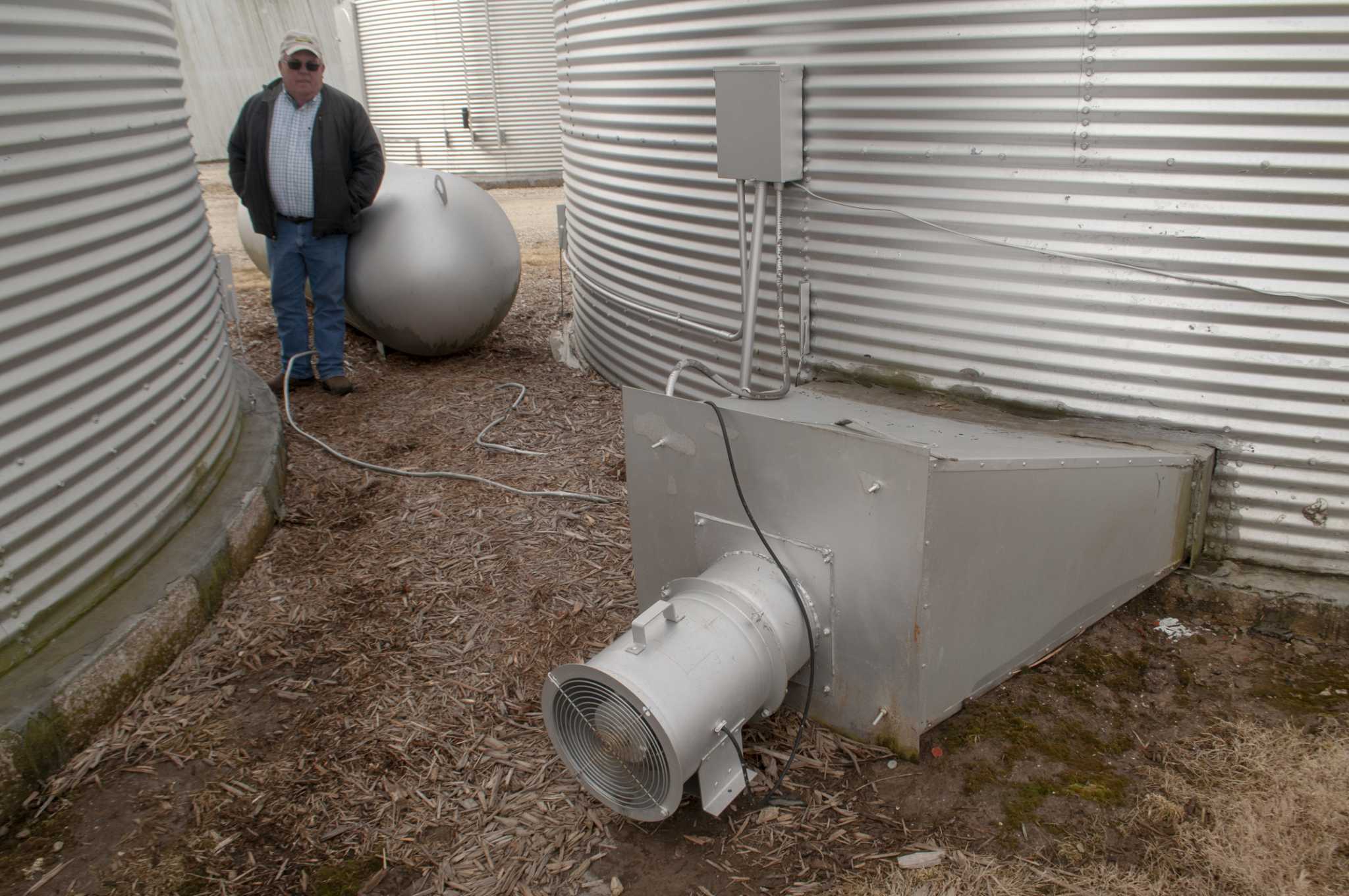 Grain bin safety and precautions a must - Vimarsana News