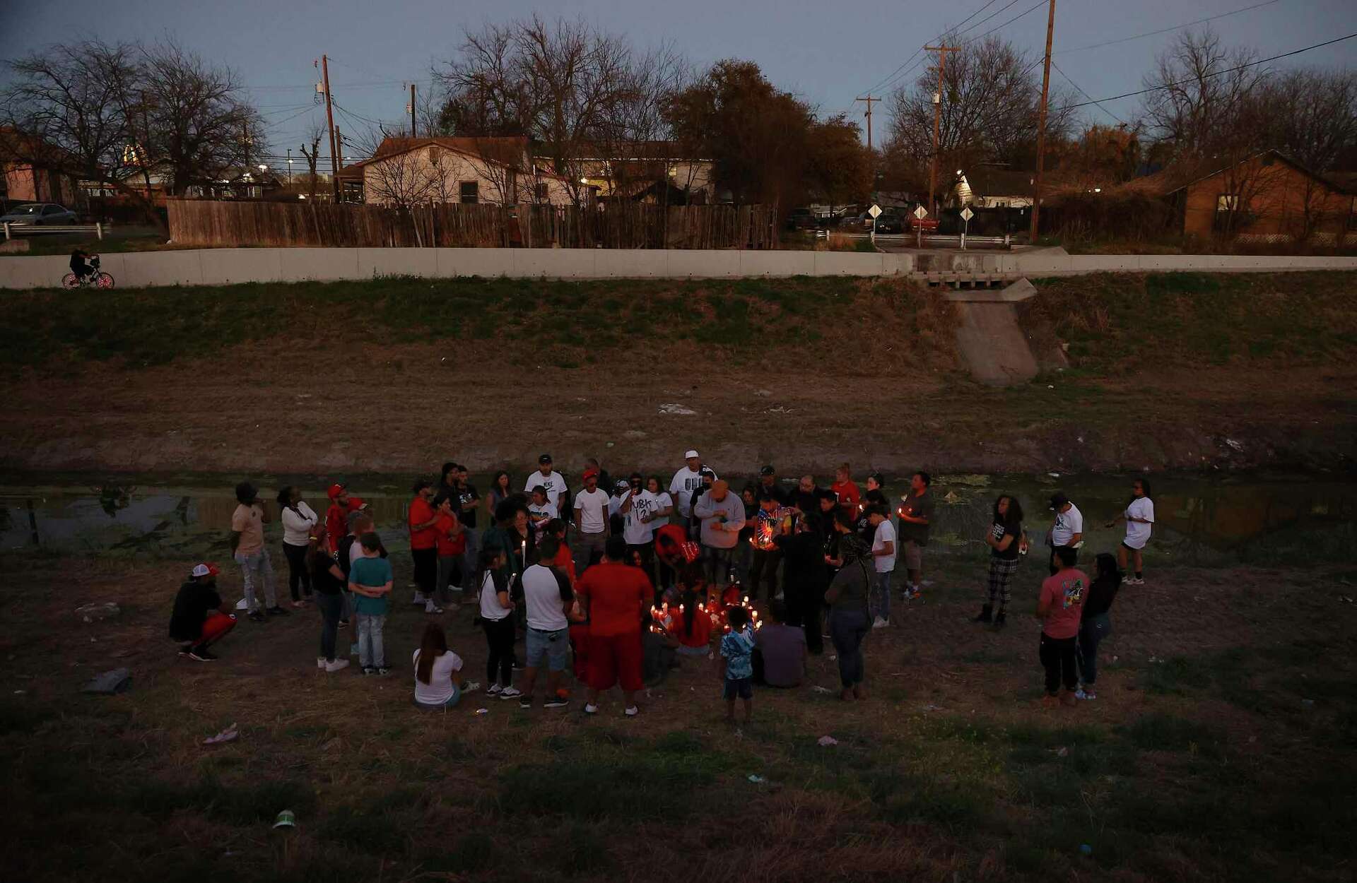 San Antonio police identify officers involved in deadly West Side chase ...