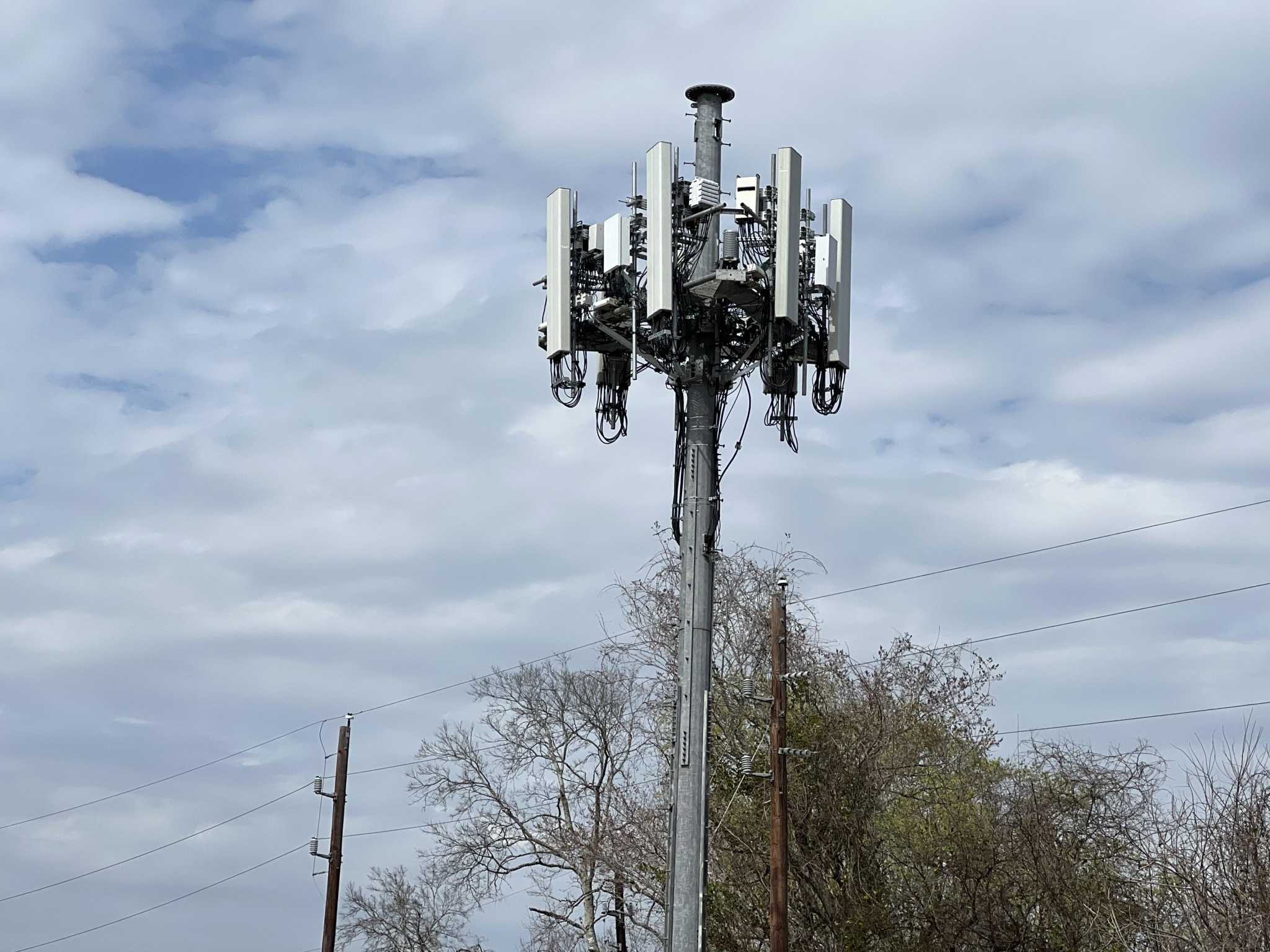 5g Towers Near Me Att At&T's 5G C-Band Service Is Fast, Limited To A Small Number Of Locations —  For Now