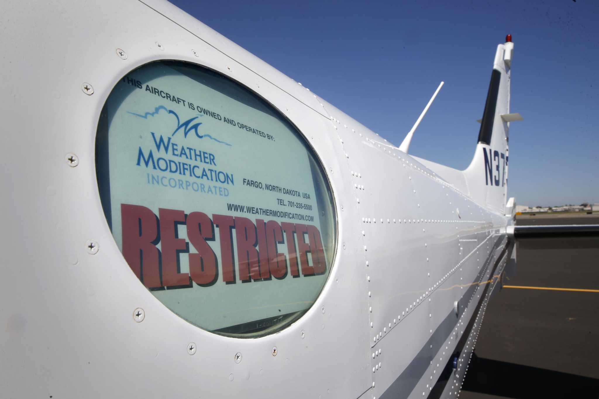 An aircraft was 'cloud seeding' in the Sierra this week. Can it make a difference for Northern California rainfall? - Vimarsana News