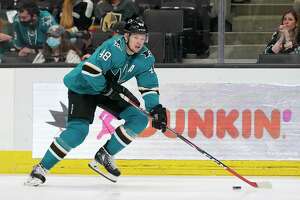 Risky business? Sharks, Tomas Hertl agree to eight-year contract extension