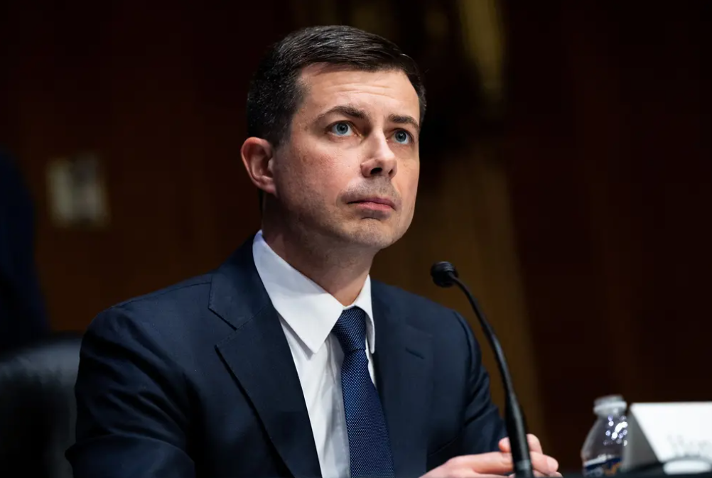 Buttigieg thinks high-speed rail would be good for Texas, wants highway expansions to consider neighborhood impacts - Vimarsana News