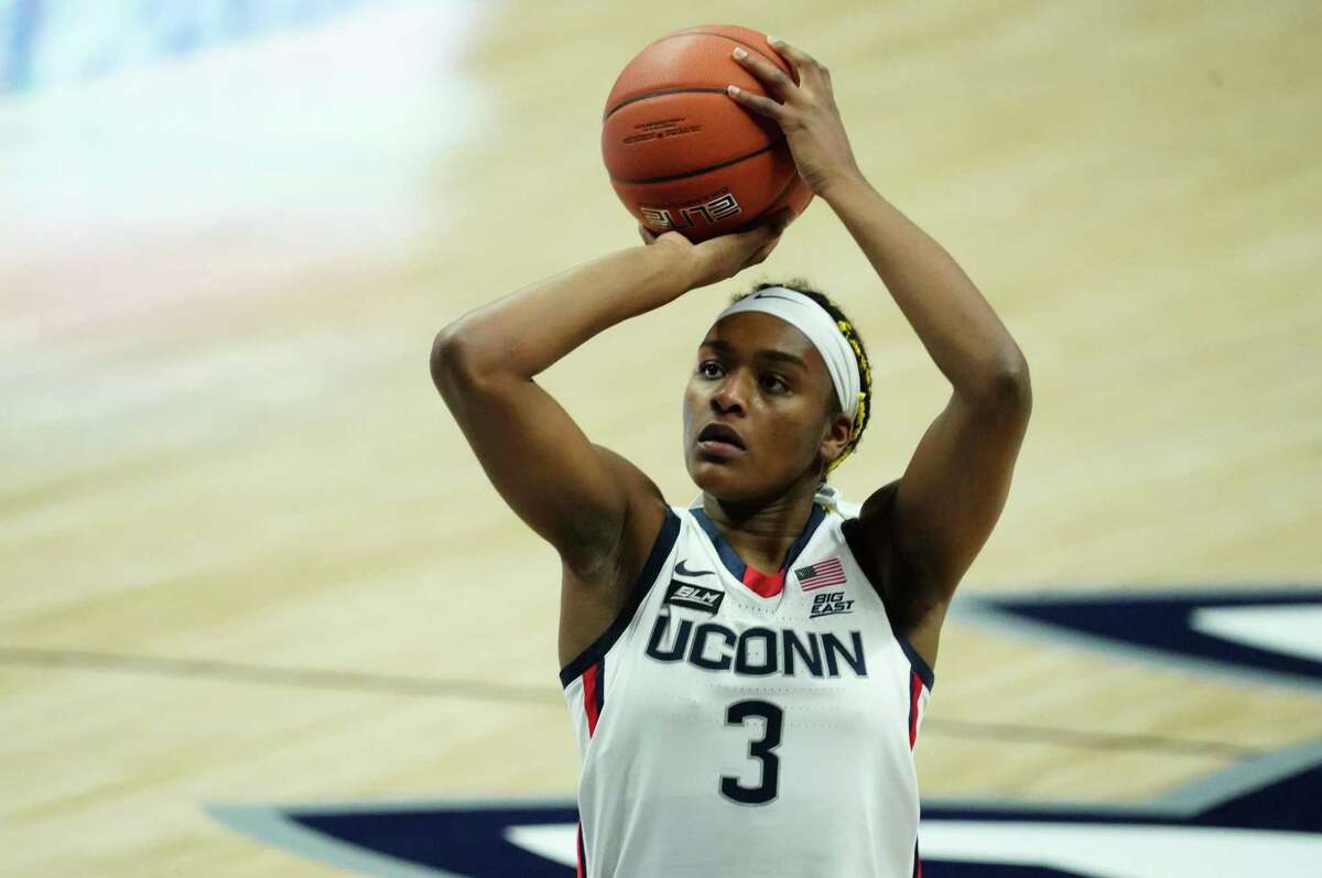 Dec 17, 2020; Storrs, Connecticut, USA; UConn Huskies forward Aaliyah Edwards (3) shoots a free-throw against the Creighton Bluejays in the second half at Harry A. Gampel Pavilion. UConn defeated Creighton 80-47. Mandatory Credit: David Butler II-USA TODAY Sports